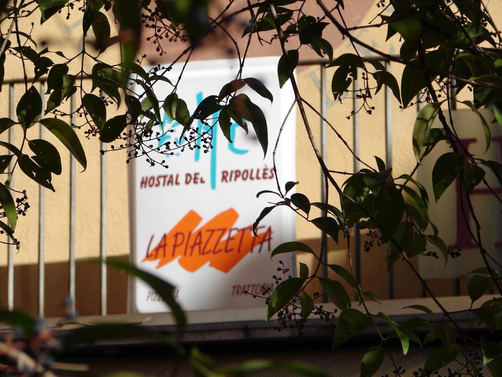 Hostal Del Ripolles Экстерьер фото